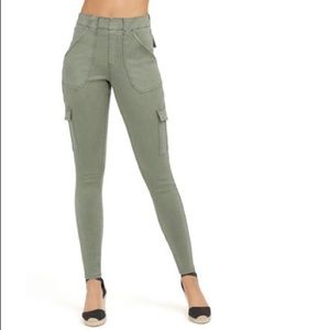 Spanx twill cargo pants. Size large. Worn only a few times last year.
